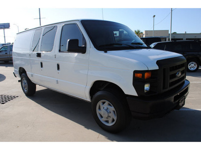ford e 350 2008 white van gasoline 8 cylinders rear wheel drive automatic with overdrive 77539