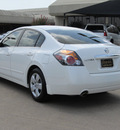 nissan altima 2008 white sedan 2 5 s gasoline 4 cylinders front wheel drive shiftable automatic 77074