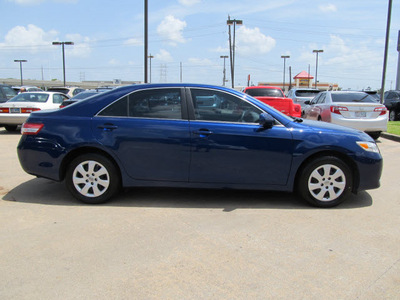 toyota camry 2010 dk  blue sedan le gasoline 4 cylinders front wheel drive automatic with overdrive 77074