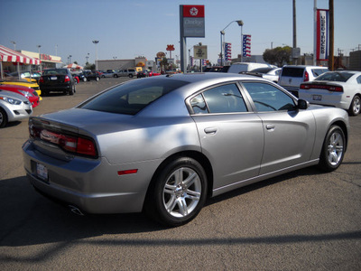 dodge charger 2011 silver sedan gasoline 6 cylinders rear wheel drive automatic 79925