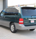 kia sedona 2005 dk  green van ex gasoline 6 cylinders front wheel drive automatic with overdrive 77099