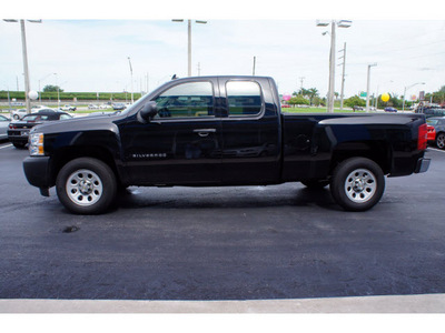 chevrolet silverado 1500 2011 black pickup truck gasoline 6 cylinders 2 wheel drive automatic 33177