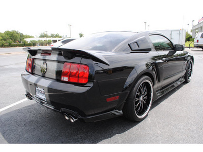 ford mustang 2008 black coupe widow gasoline 8 cylinders rear wheel drive standard 77581