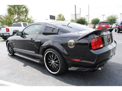 ford mustang 2008 black coupe widow gasoline 8 cylinders rear wheel drive standard 77581