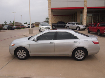 toyota camry 2007 silver sedan xle v6 gasoline 6 cylinders front wheel drive automatic 76049