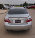 toyota camry 2007 silver sedan xle v6 gasoline 6 cylinders front wheel drive automatic 76049