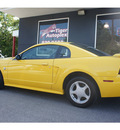 ford mustang 2004 yellow coupe gasoline 6 cylinders rear wheel drive automatic 76513