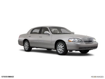 lincoln town car 2011 sedan flex fuel 8 cylinders rear wheel drive 4 speed automatic 77373