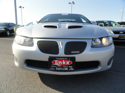 pontiac gto 2006 silver coupe gasoline 8 cylinders rear wheel drive 6 speed manual 60915