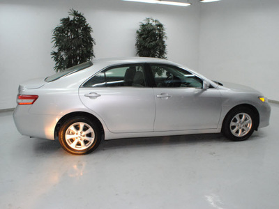 toyota camry 2011 silver sedan gasoline 4 cylinders front wheel drive automatic 91731
