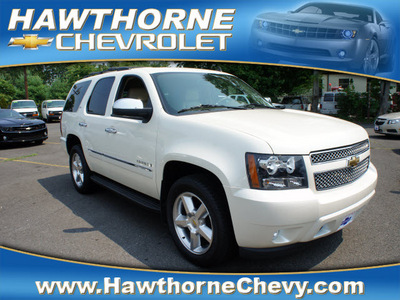 chevrolet tahoe 2009 white suv ltz 8 cylinders automatic 07507