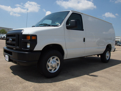 ford e series cargo 2012 white van e 250 8 cylinders automatic 77505