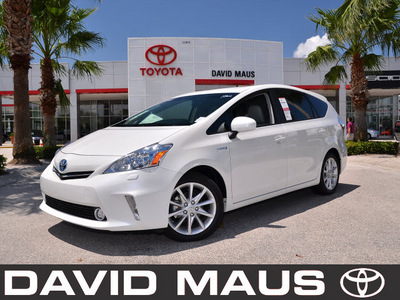 toyota prius 2012 white wagon hybrid 4 cylinders front wheel drive automatic 32771