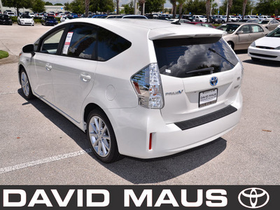 toyota prius 2012 white wagon hybrid 4 cylinders front wheel drive automatic 32771