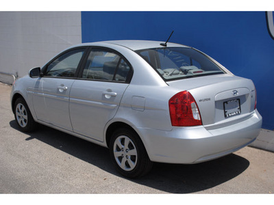 hyundai accent 2011 silver sedan gls gasoline 4 cylinders front wheel drive automatic 78505