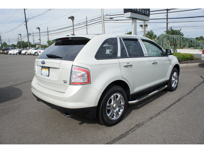 ford edge 2007 off white suv sel plus gasoline 6 cylinders all whee drive automatic with overdrive 08902
