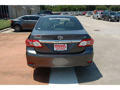 toyota corolla 2011 gray sedan le gasoline 4 cylinders front wheel drive automatic with overdrive 77706