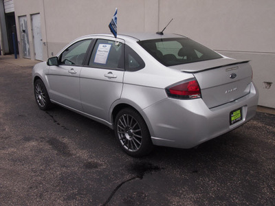 ford focus 2011 silver sedan sport ses gasoline 4 cylinders front wheel drive automatic 79407