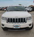 jeep grand cherokee 2012 white suv overland gasoline 8 cylinders 4 wheel drive automatic 75067