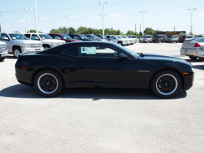 chevrolet camaro 2013 black coupe ls gasoline 6 cylinders rear wheel drive automatic 78009