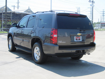 chevrolet tahoe 2010 dk  gray suv lt flex fuel 8 cylinders 2 wheel drive automatic with overdrive 77469