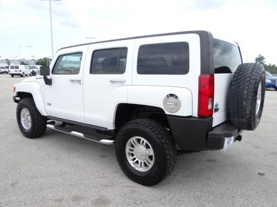 hummer h3 2006 white suv gasoline 5 cylinders 4 wheel drive automatic 77388