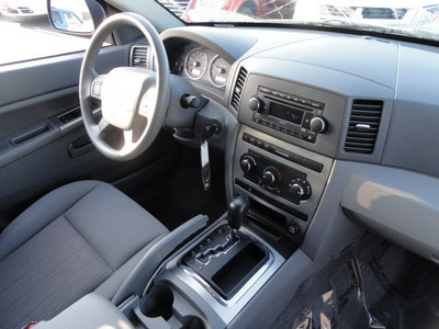 jeep grand cherokee 2007 black suv laredo gasoline 6 cylinders 4 wheel drive shiftable automatic 60915