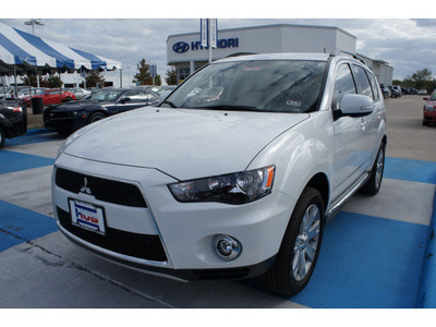 mitsubishi outlander 2012 white suv es gasoline 4 cylinders front wheel drive automatic 77094