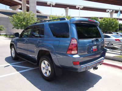 toyota 4runner 2005 blue suv sr5 gasoline 6 cylinders rear wheel drive automatic 75034