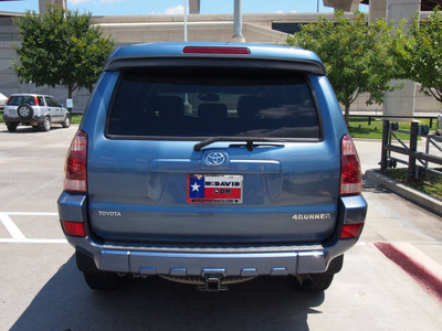 toyota 4runner 2005 blue suv sr5 gasoline 6 cylinders rear wheel drive automatic 75034