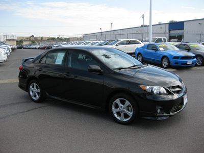 toyota corolla 2011 black sedan gasoline 4 cylinders front wheel drive automatic 79925