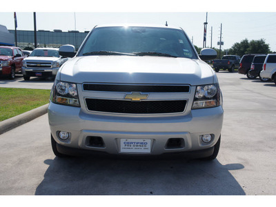 chevrolet avalanche 2010 silver lt flex fuel 8 cylinders 2 wheel drive 6 speed automatic 77090