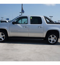 chevrolet avalanche 2010 silver lt flex fuel 8 cylinders 2 wheel drive 6 speed automatic 77090
