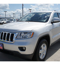 jeep grand cherokee 2012 silver suv gasoline 6 cylinders 2 wheel drive 5 speed automatic 77090