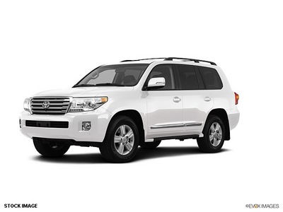 toyota land cruiser 2013 suv 4wd v8 6sp auto gasoline 8 cylinders 4 wheel drive not specified 27707