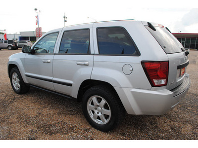 jeep grand cherokee 2008 silver suv laredo gasoline 6 cylinders 2 wheel drive automatic with overdrive 77590