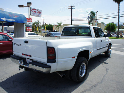 dodge ram 3500 2002 white pickup truck slt diesel 6 cylinders rear wheel drive 6 speed manual 92882