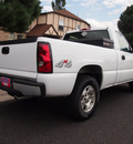 chevrolet silverado 1500 2005 white pickup truck short bed 4x4 v8 gasoline 8 cylinders 4 wheel drive automatic 80012