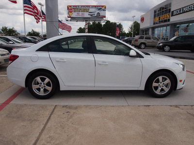 chevrolet cruze 2012 white sedan lt fleet gasoline 4 cylinders front wheel drive automatic 77375