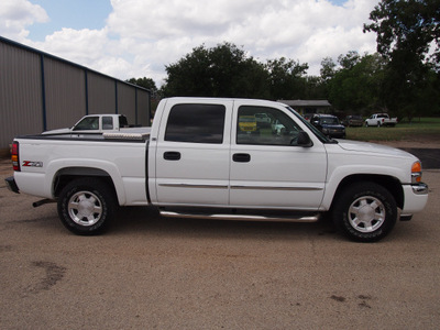 gmc sierra 1500 2006 white sle2 gasoline 8 cylinders 4 wheel drive automatic 77864