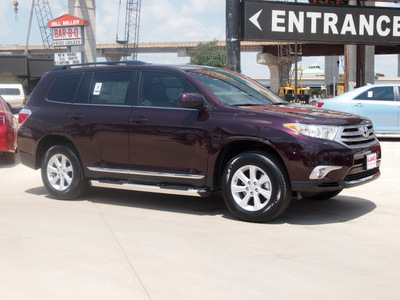 toyota highlander 2012 dk  red suv se gasoline 6 cylinders front wheel drive automatic 78232