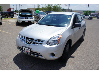 nissan rogue 2011 silver gasoline 4 cylinders front wheel drive automatic 78552