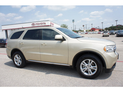 dodge durango 2011 gold suv express gasoline 6 cylinders rear wheel drive automatic 76543