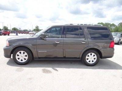 lincoln navigator 2005 gray suv luxury gasoline 8 cylinders rear wheel drive 6 speed automatic 77388