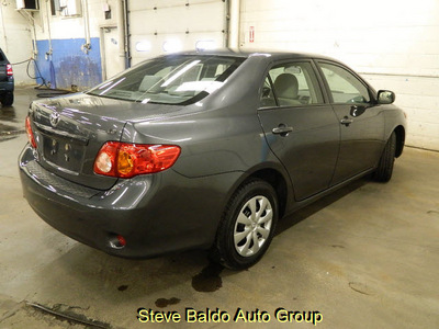 toyota corolla 2010 gray sedan le gasoline 4 cylinders front wheel drive automatic 14304