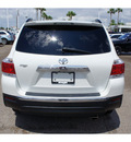 toyota highlander 2011 white suv limited gasoline 6 cylinders front wheel drive automatic 78572