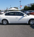 nissan altima 2009 white sedan gasoline 4 cylinders front wheel drive automatic 13502