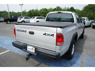 dodge dakota 2001 bright silver sport gasoline 6 cylinders 4 wheel drive automatic with overdrive 07712