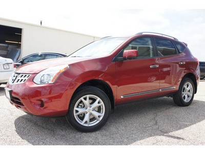 nissan rogue 2011 red sv gasoline 4 cylinders front wheel drive automatic 76543