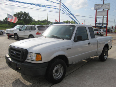 ford ranger 2004 silver xl gasoline 6 cylinders rear wheel drive automatic 77379
